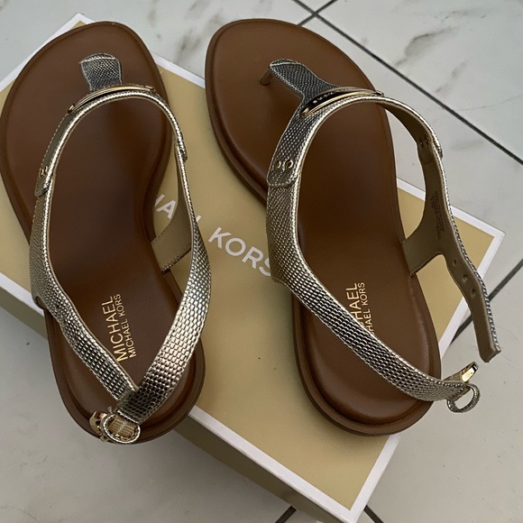 Michael Kors sandals - Picture 3 of 4